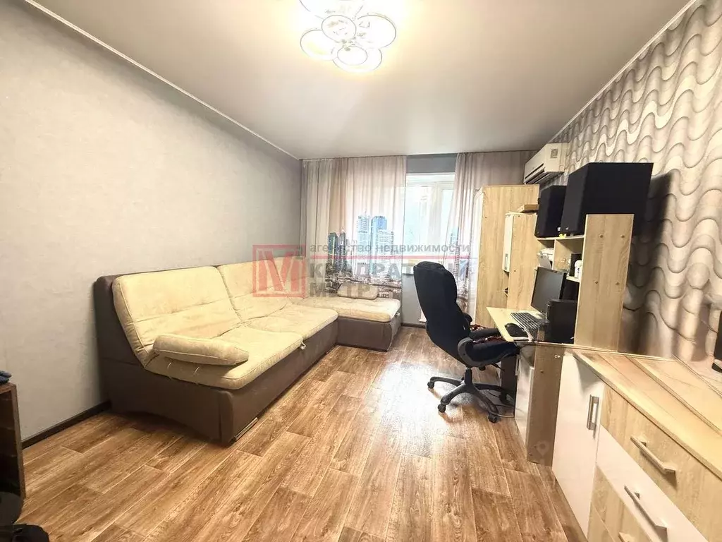 1-к кв. Белгородская область, Старый Оскол Королева мкр, 13 (36.0 м) - Фото 0