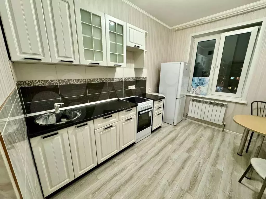 1-к. квартира, 40 м, 8/26 эт. - Фото 0