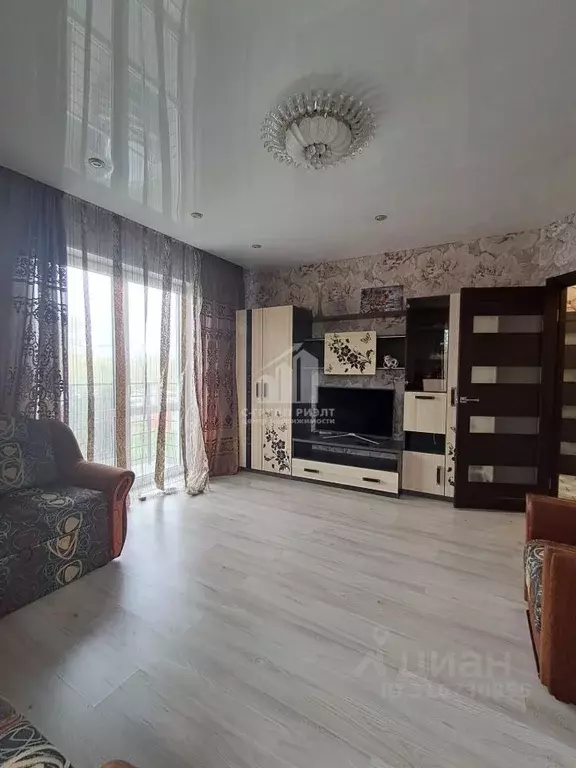 2-к кв. Калининградская область, Калининград Окская ул., 17 (56.9 м) - Фото 0