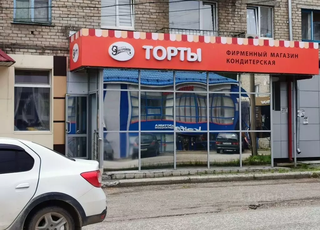 Помещение свободного назначения в Свердловская область, Серов ул. ... - Фото 1
