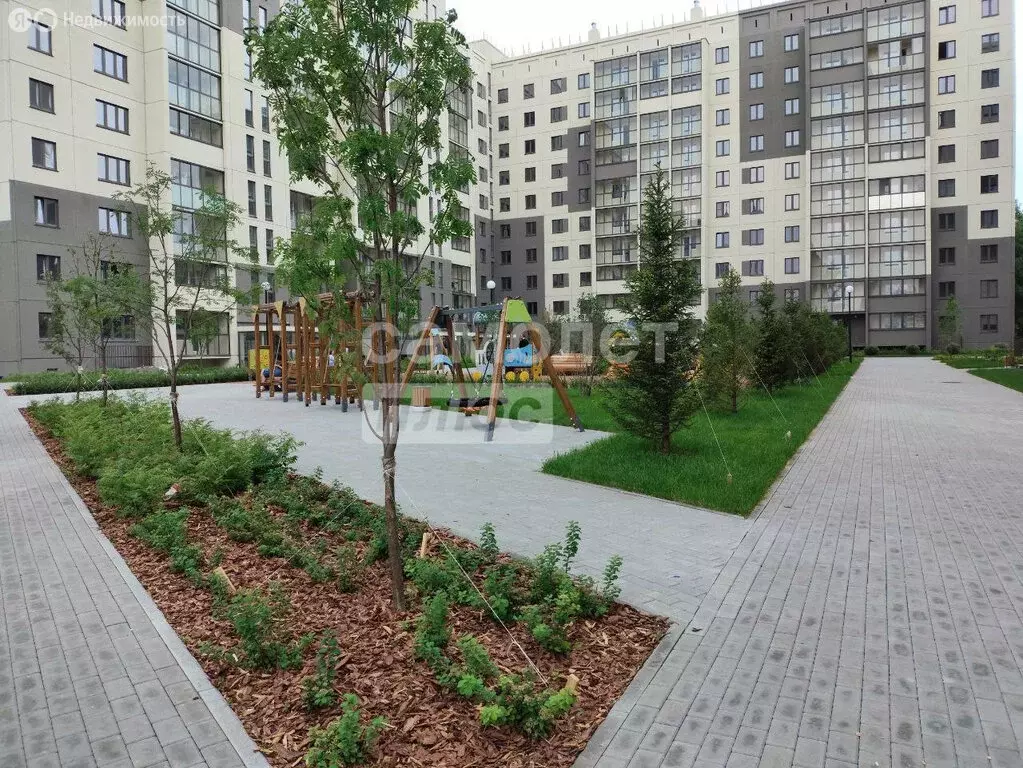 2-комнатная квартира: Челябинск, улица Дмитрия Неаполитанова, 46 (65 ... - Фото 0