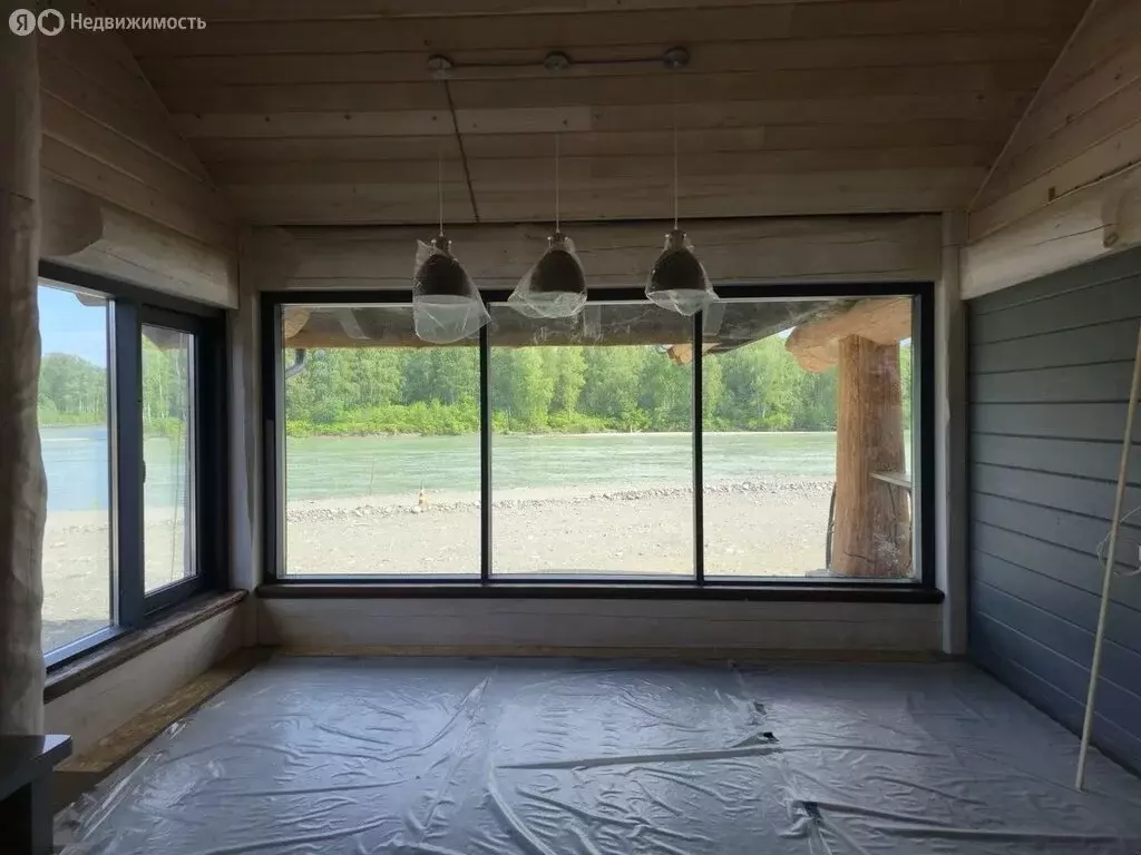 Дом в село Ая, Катунская улица, 30 (88 м) - Фото 1