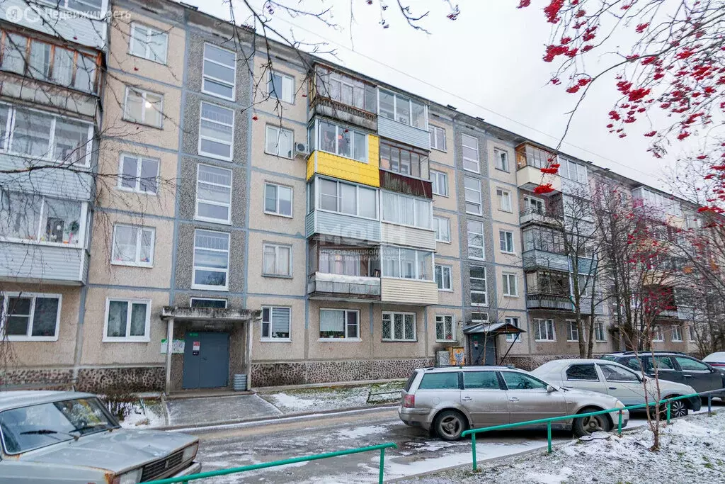 3-комнатная квартира: Петрозаводск, улица Парфёнова, 4 (63.7 м) - Фото 1