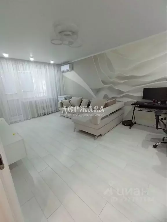 2-к кв. Белгородская область, Старый Оскол Звездный мкр, 2 (52.2 м) - Фото 2