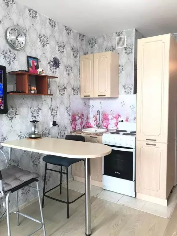 Студия Свердловская область, Екатеринбург ул. Рощинская, 21к1 (21.4 м) - Фото 0