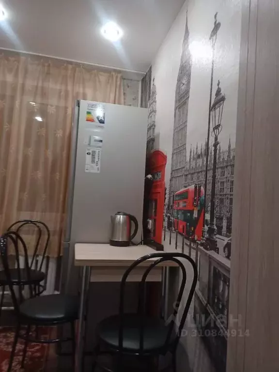 1-к кв. Ленинградская область, Кириши просп. Ленина, 17В (30.0 м) - Фото 1
