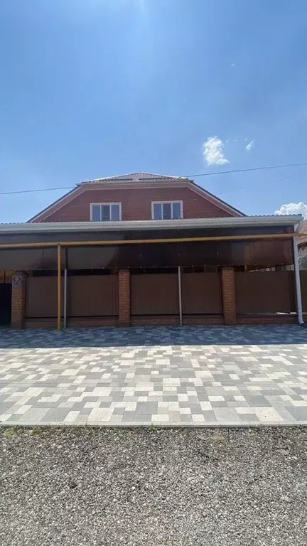 Дом в Краснодарский край, с. Успенское ул. Строителей, 37 (258 м) - Фото 1