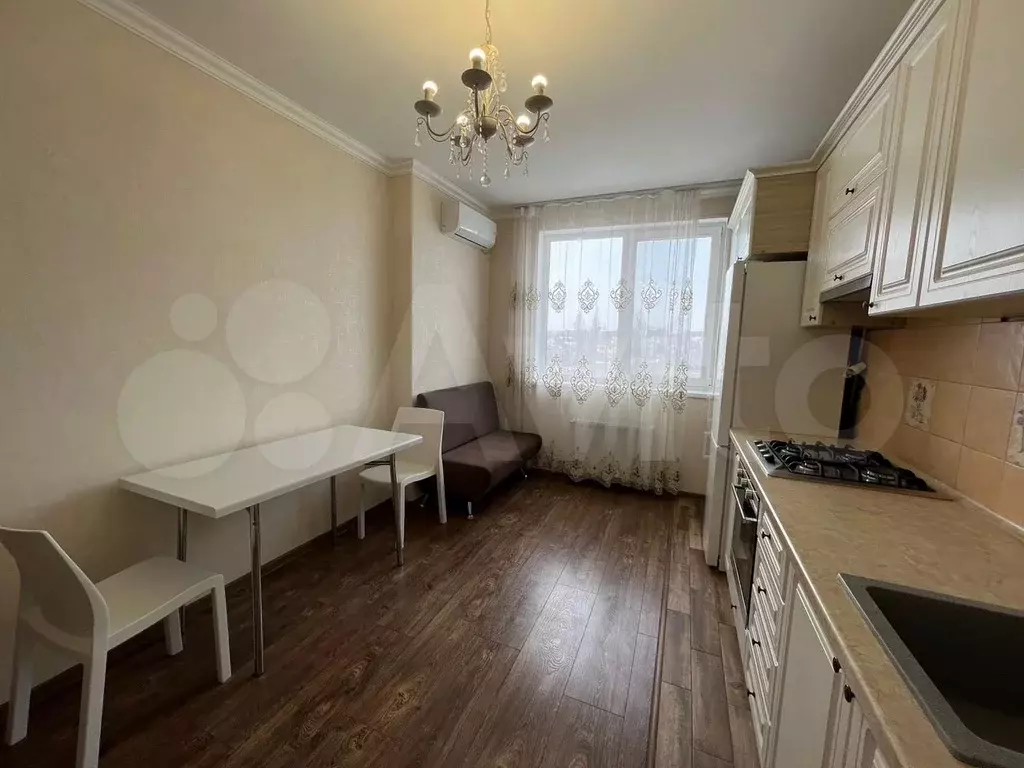 2-к. квартира, 65 м, 4/10 эт. - Фото 1
