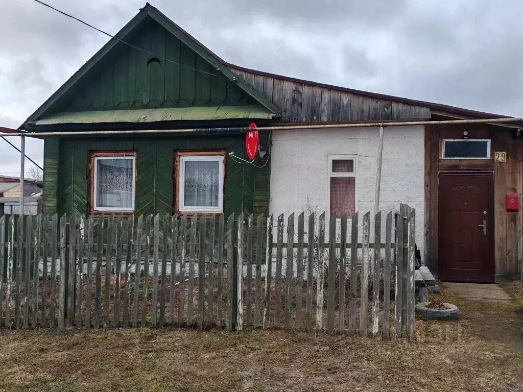 Дом в Свердловская область, Первоуральск ул. Щорса (41 м) - Фото 1