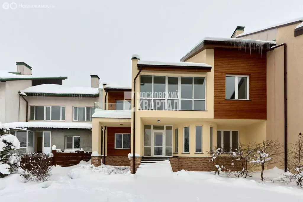 Дом в деревня Голиково, микрорайон Золотые Купола, улица Дружбы, 355 ... - Фото 1