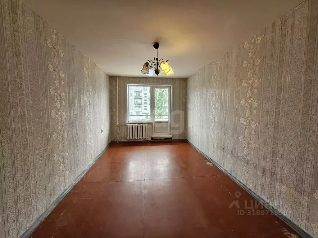 3-к кв. Псковская область, Остров ул. Апакидзе, 6 (64.7 м) - Фото 1