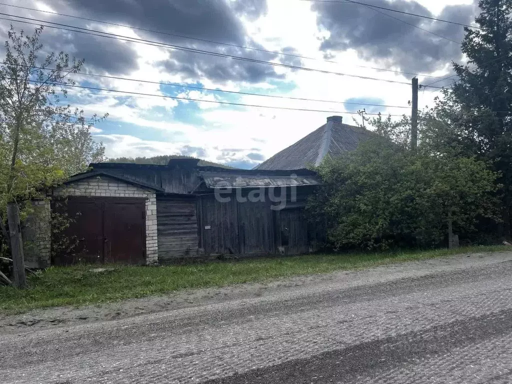 Дом в Челябинская область, Миасский городской округ, с. Сыростан ул. ... - Фото 1