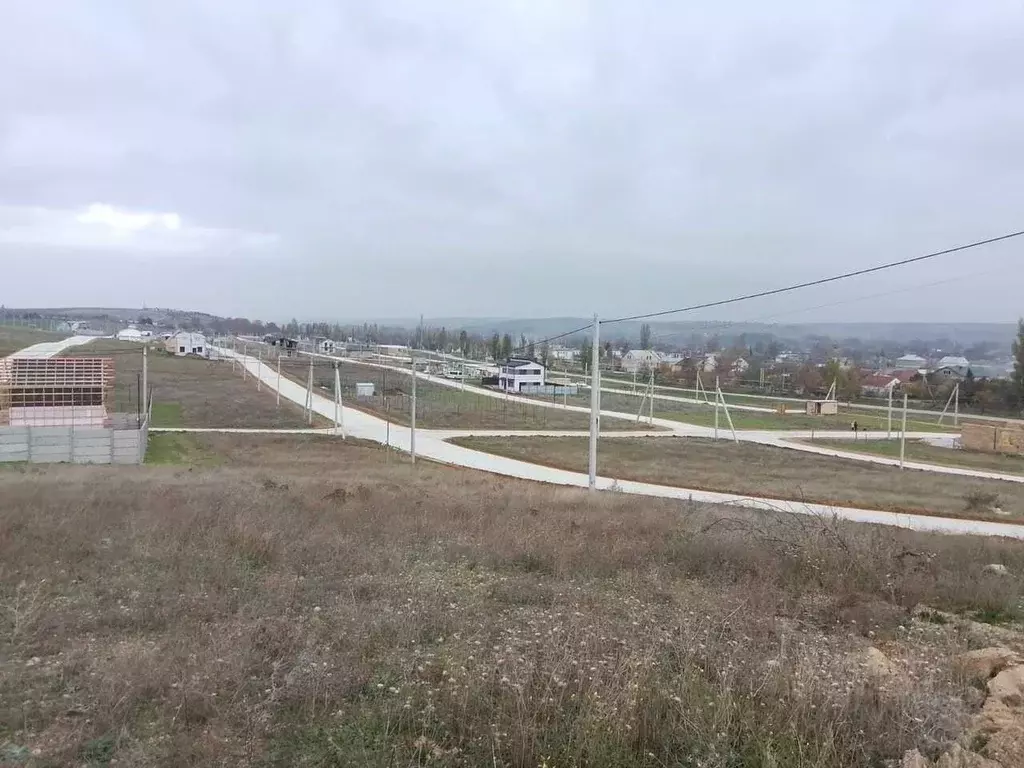 Участок в Севастополь с. Полюшко, ул. Юрия Линкина (4.0 сот.) - Фото 1