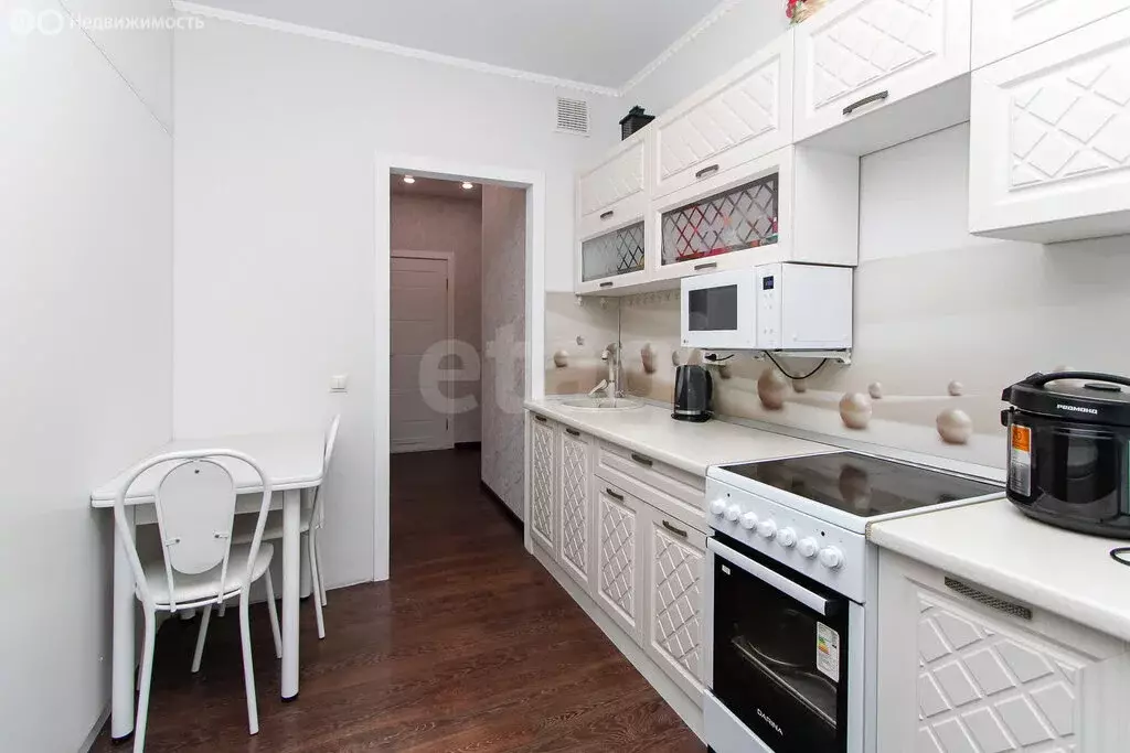 Квартира-студия: Тюмень, Таврическая улица, 9к5 (28.9 м) - Фото 1