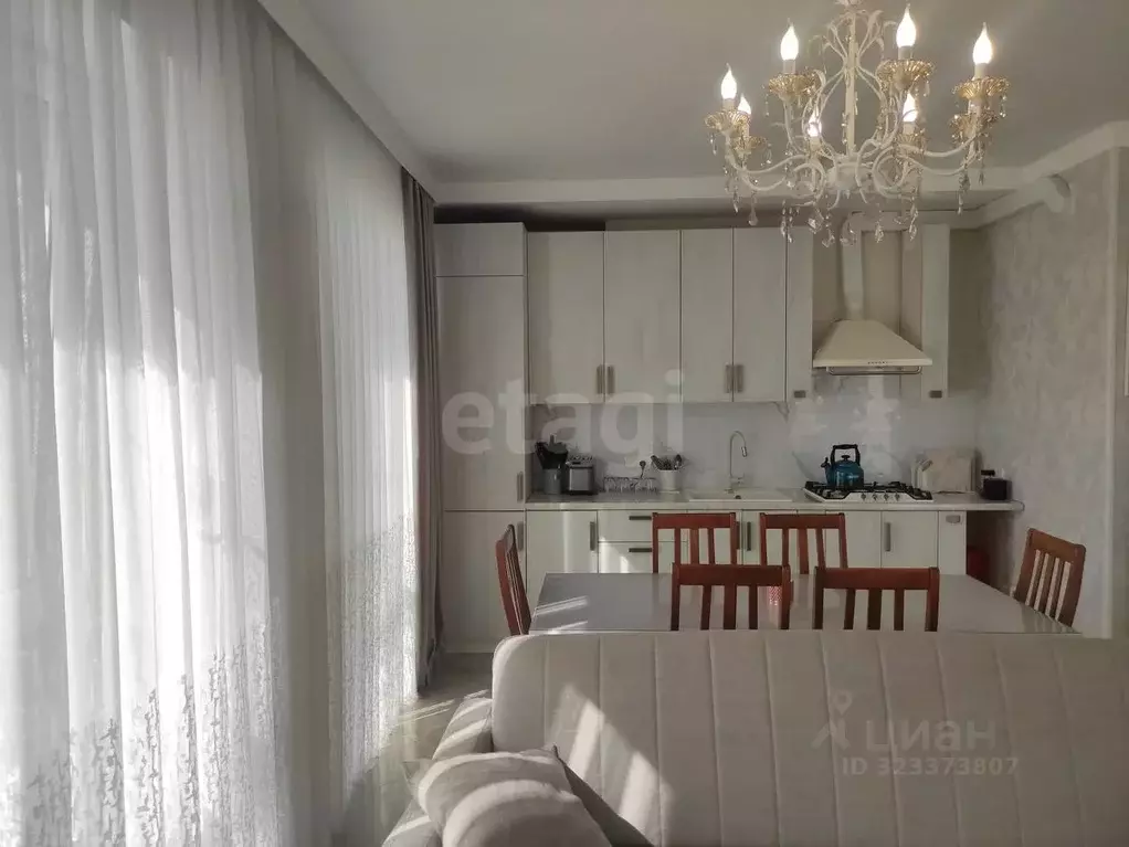 2-к кв. Северная Осетия, Владикавказ Весенняя ул., 21Е (140.0 м) - Фото 0