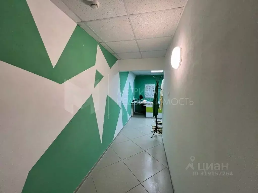 Помещение свободного назначения в Тюменская область, Тюмень Восточный ... - Фото 0