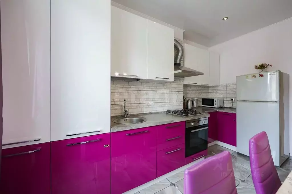 2-к кв. Калининградская область, Калининград ул. Генерала Раевского, ... - Фото 2