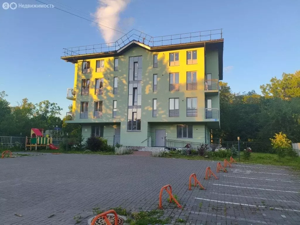 4-комнатная квартира: Петергоф, улица Аврова, 41 (133 м) - Фото 1
