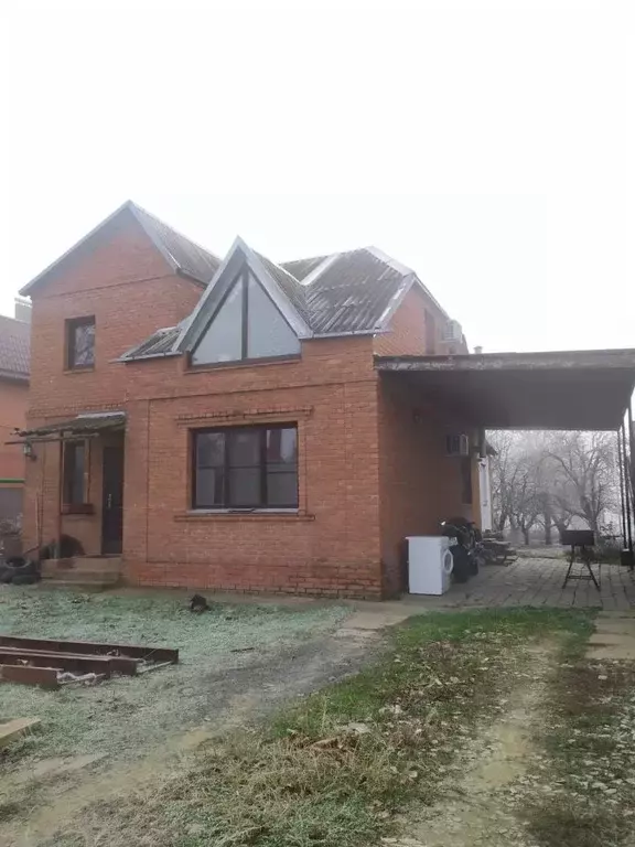 Дом в Краснодарский край, Динская ст-ца ул. 70 лет Октября, 27 (119 м) - Фото 1