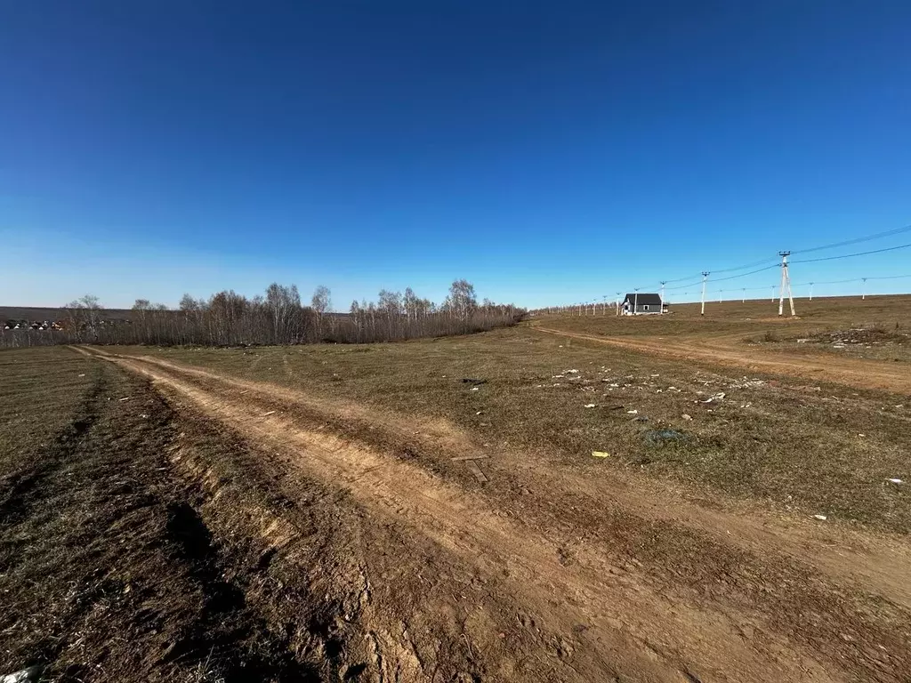 Участок в Иркутская область, Иркутский муниципальный округ, д. ... - Фото 1