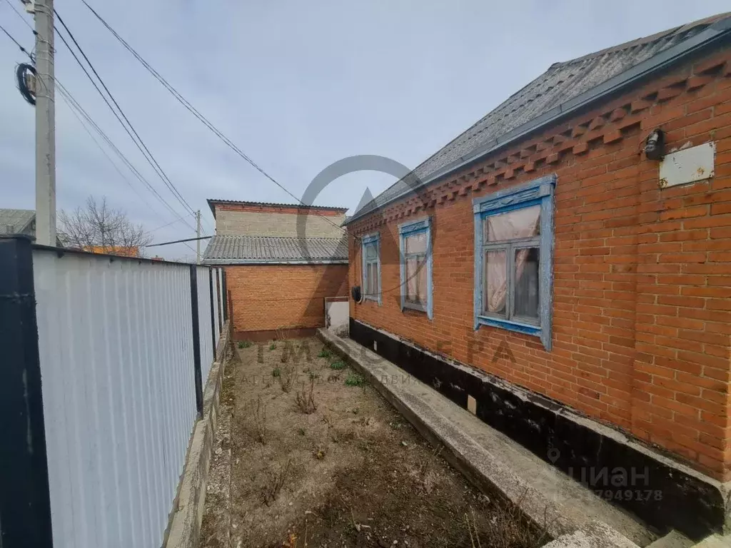 Дом в Краснодарский край, Апшеронск ул. Короленко (73 м) - Фото 1