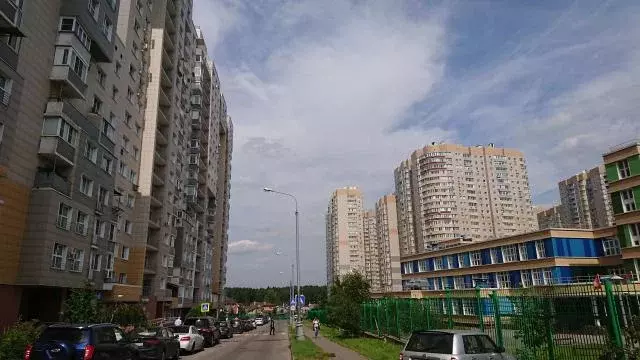 Продается 2-комнатная квартира - Фото 1