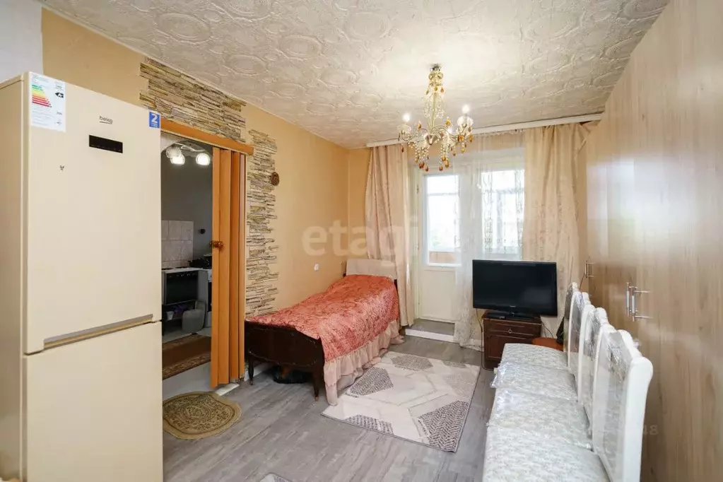 3-к кв. Ульяновская область, Ульяновск ул. Репина, 45 (64.1 м) - Фото 1