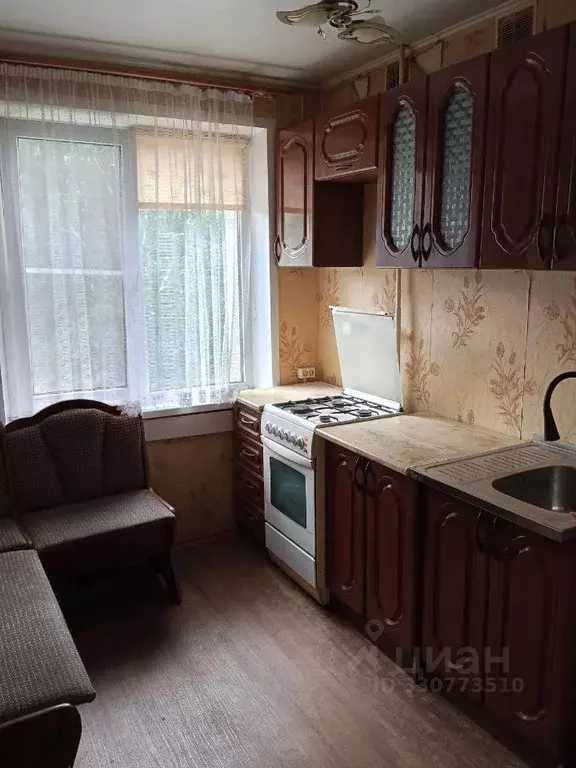 2-к кв. Белгородская область, Старый Оскол Молодогвардеец мкр, 9 (48.0 ... - Фото 1