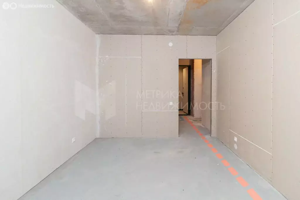 1-комнатная квартира: Тюмень, улица Павла Фитина, 3 (43 м) - Фото 2