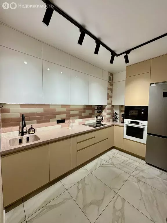 2-комнатная квартира: Киров, улица Капитана Дорофеева, 10 (43 м) - Фото 2