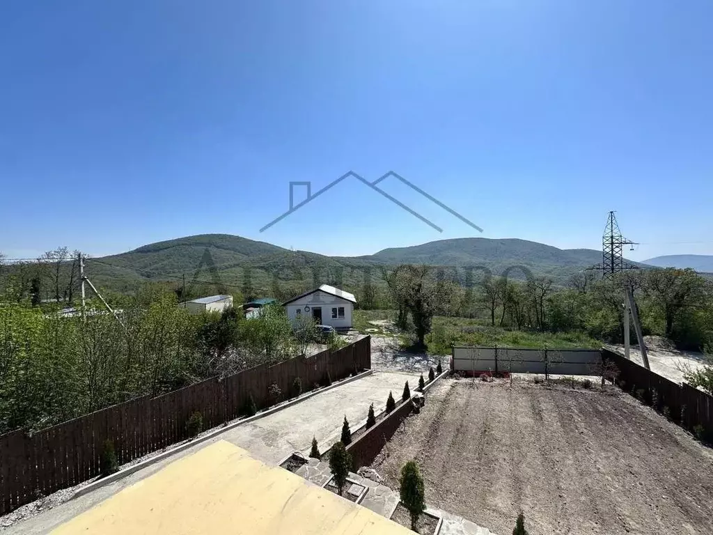 Дом в Краснодарский край, Сочи городской округ, с. Васильевка  (240 м) - Фото 1