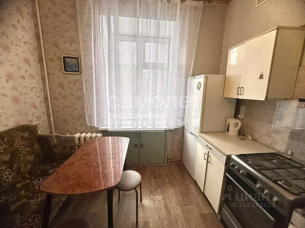 1-к кв. Брянская область, Брянск Литейная ул., 38 (35.0 м) - Фото 1