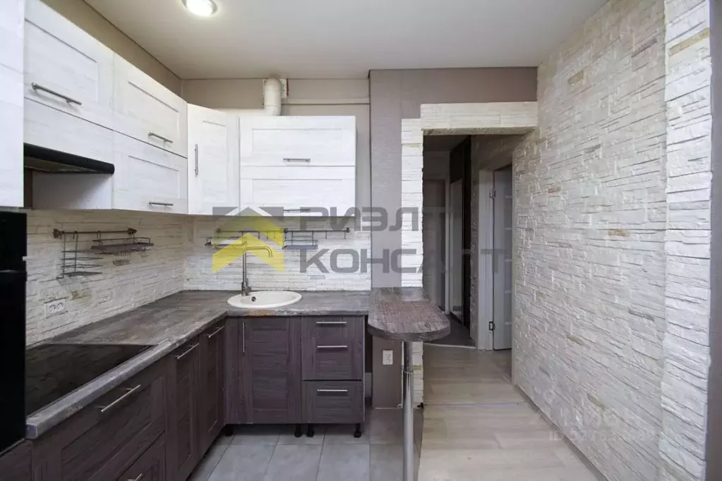 1-к кв. Омская область, Омск ул. Завертяева, 17 (29.6 м) - Фото 2