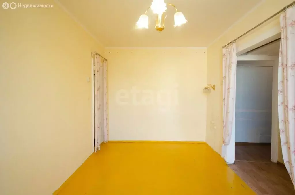 2-комнатная квартира: Ялуторовск, улица Сирина, 7 (43 м) - Фото 1