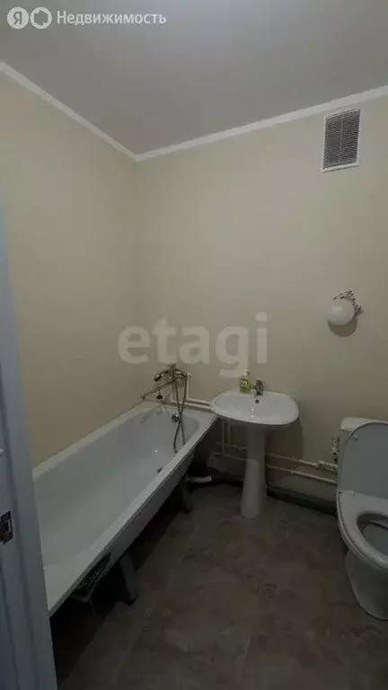 Квартира-студия: Набережные Челны, улица Раскольникова, 11 (23.3 м) - Фото 1