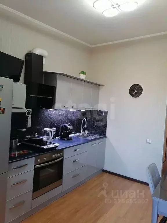 2-к кв. Томская область, Томск ул. Белинского, 33 (65.0 м) - Фото 1
