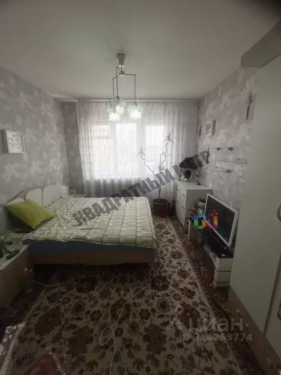 3-к кв. Калмыкия, Элиста 2-й мкр, 30 (61.5 м) - Фото 0