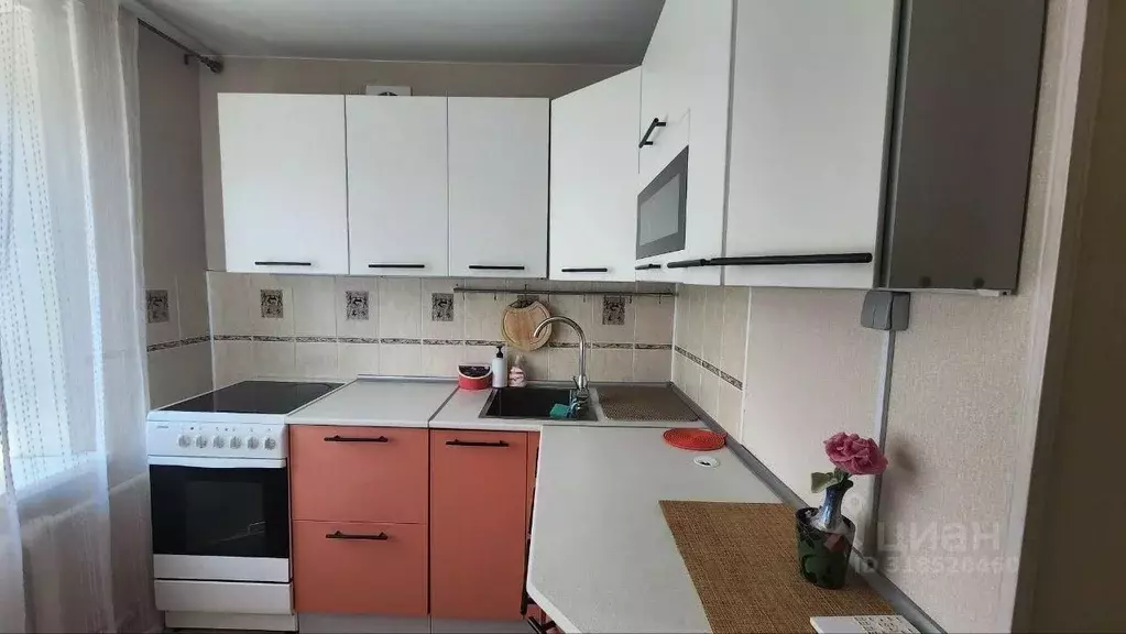 1-к кв. Иркутская область, Иркутск Подаптечная ул., 12 (31.0 м) - Фото 0