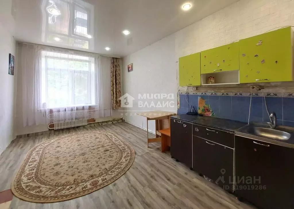 Комната Омская область, Омск ул. Серова, 20 (18.5 м) - Фото 0
