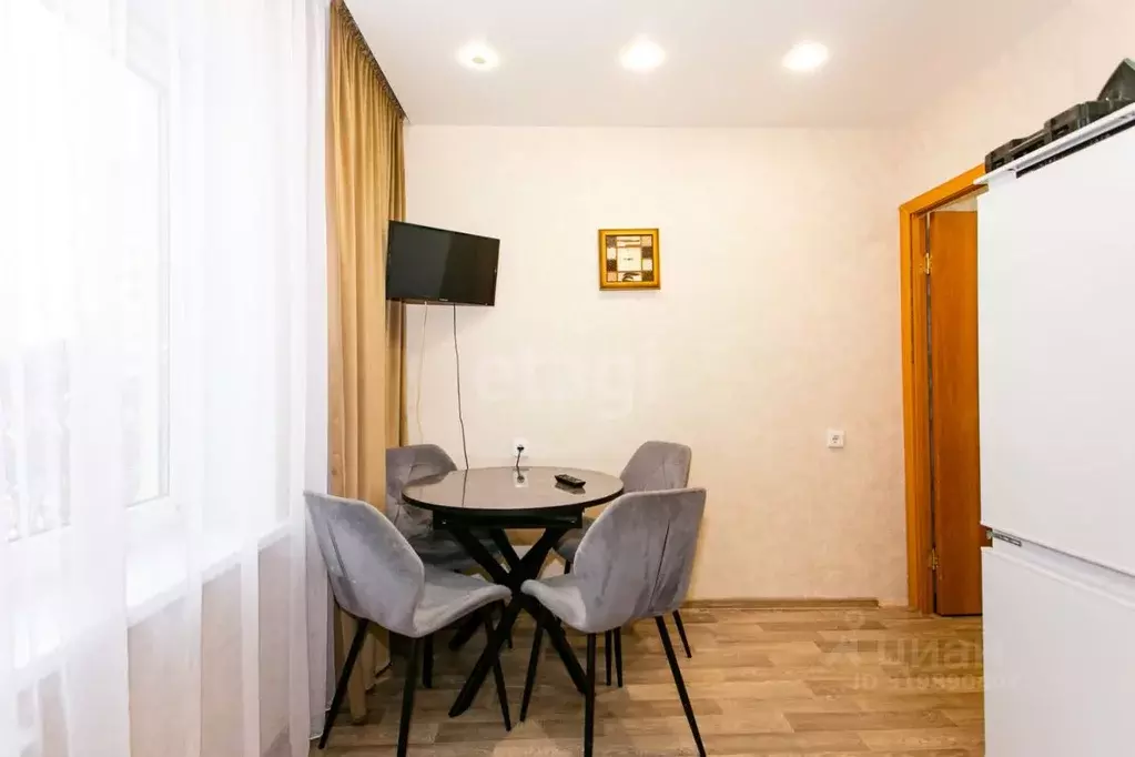 2-к кв. Новосибирская область, Новосибирск ул. Петухова, 95/1 (56.5 м) - Фото 0