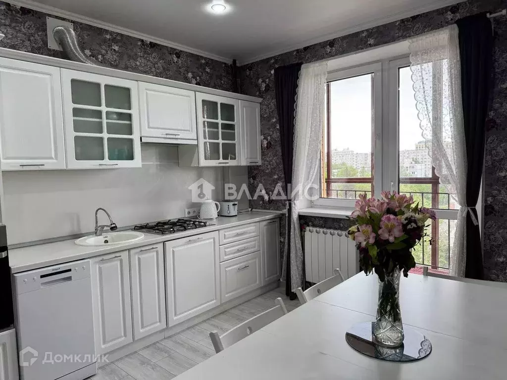 Продаётся 3-к квартира, 100 м - Фото 0