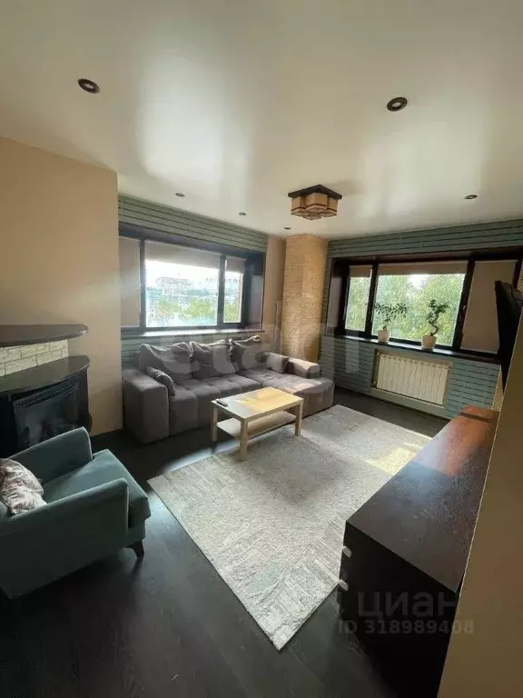 2-к кв. Ханты-Мансийский АО, Сургут просп. Ленина, 74 (62.5 м) - Фото 1