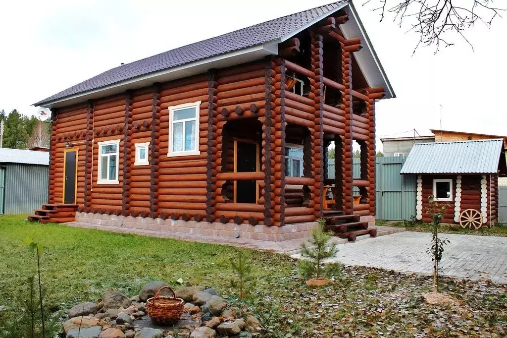 Дом в Вологодская область, Великий Устюг Транспортная ул., 14 (100 м) - Фото 1