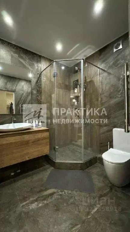 Продается 4-комнатная квартира - Фото 1