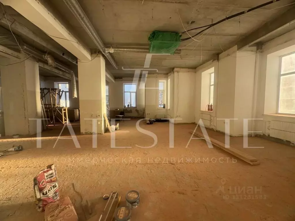 Помещение свободного назначения в Татарстан, Казань Гвардейская ул., ... - Фото 1