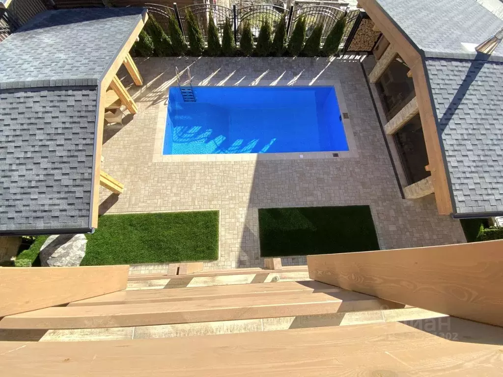 Дом в Краснодарский край, Сочи Красная Поляна пгт, 2-й Садовый мкр,  ... - Фото 1