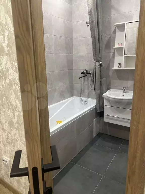 2-к. квартира, 40 м, 8/25 эт. - Фото 0