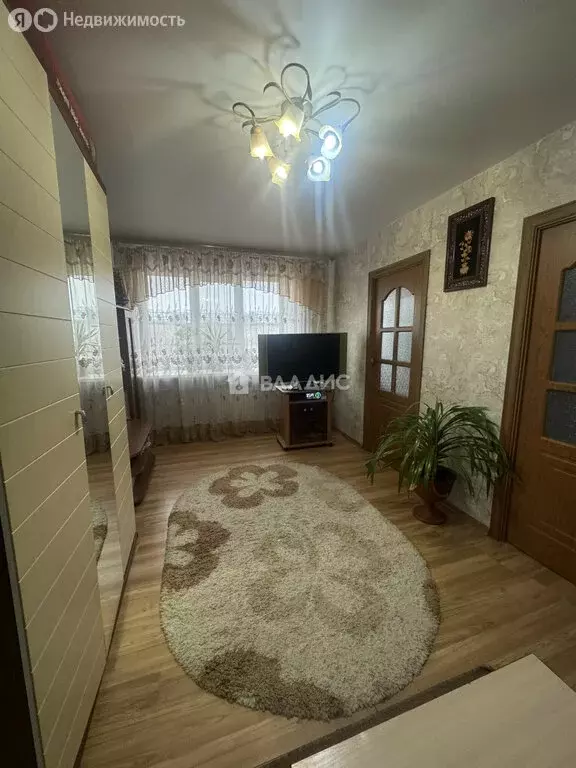 3-комнатная квартира: село Черниговка, Октябрьская улица, 74 (61 м) - Фото 1