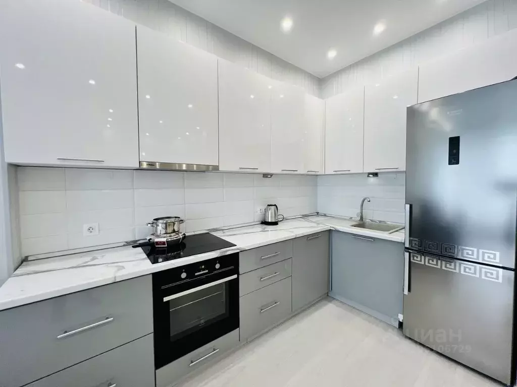 2-к кв. Татарстан, Казань Петербургская ул., 64 (60.0 м) - Фото 1