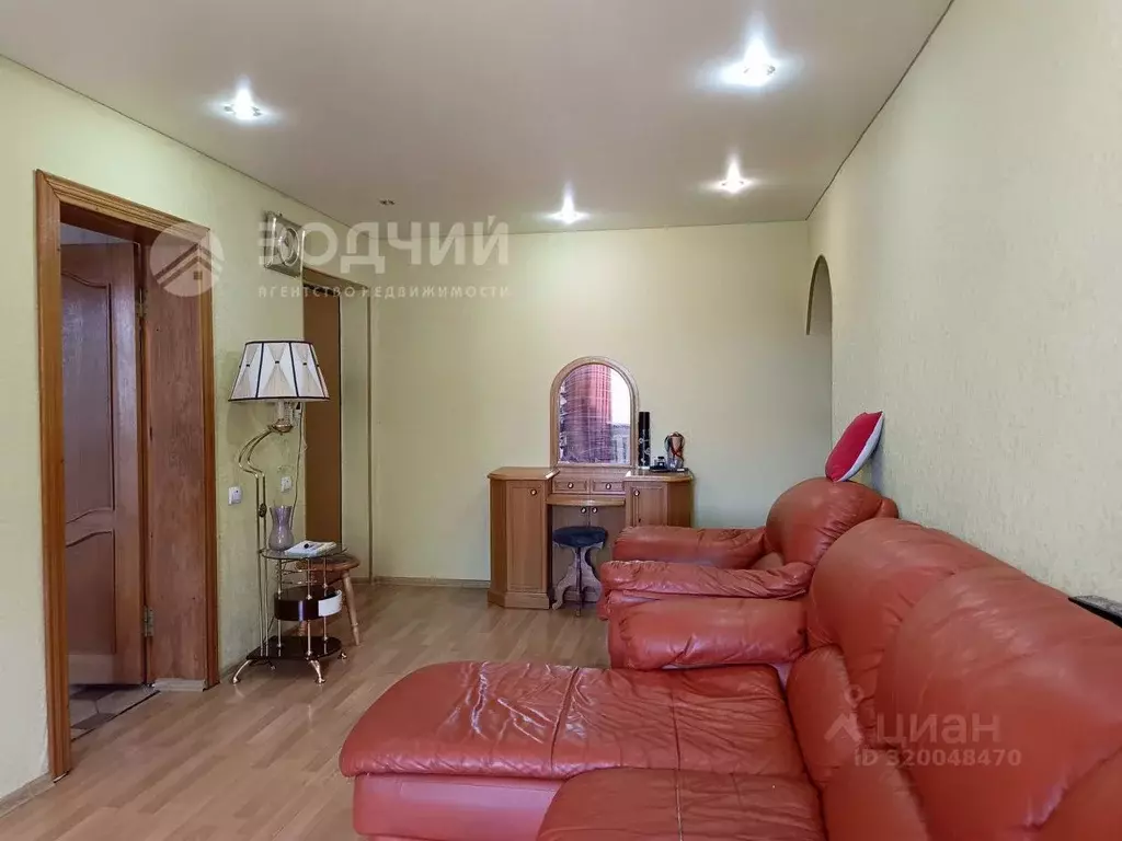 3-к кв. Чувашия, Шумерля Интернациональная ул., 3 (62.1 м) - Фото 1